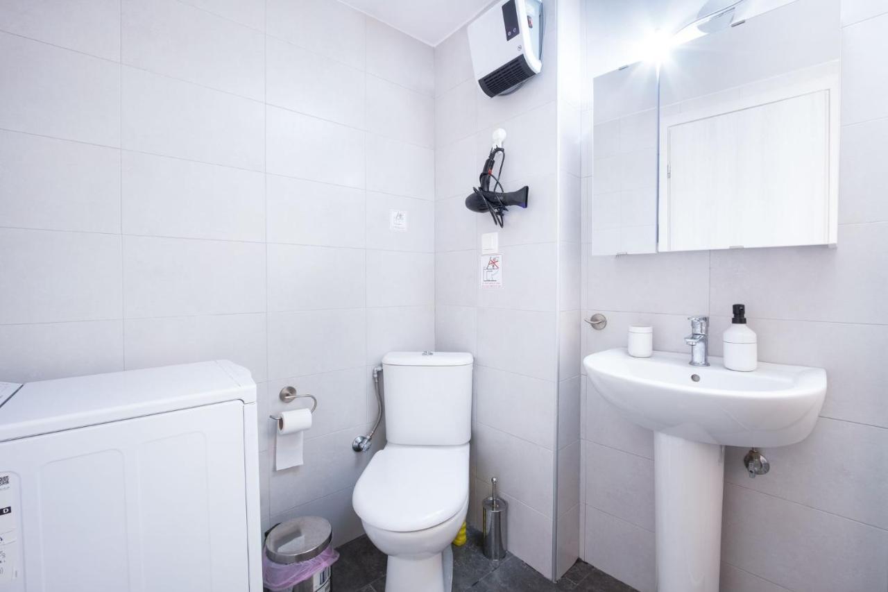 Bright Apartment In Pire Dış mekan fotoğraf