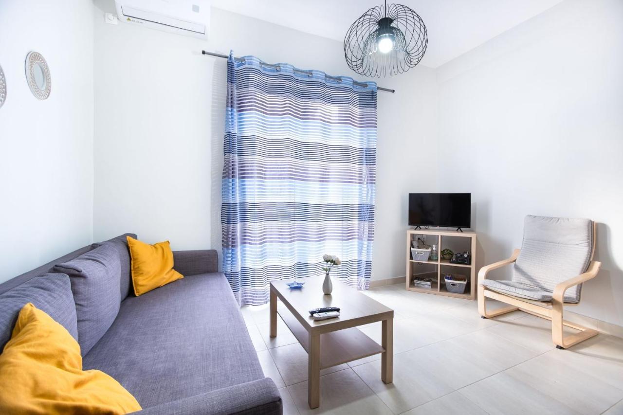 Bright Apartment In Pire Dış mekan fotoğraf